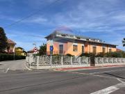 Villa in vendita a Cairate