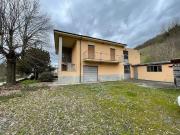 Villa in vendita a Calamandrana AT