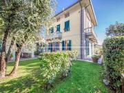 Villa in vendita a Camaiore