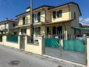 Villa in vendita a Camaiore LU