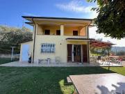 Villa in vendita a Camaiore LU