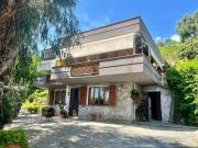 Villa in vendita a Camaiore LU