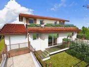 Villa in vendita a Camaiore LU