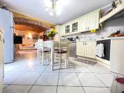 Villa in vendita a Canelli