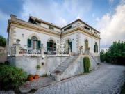 Villa in vendita a Canicattini Bagni SR