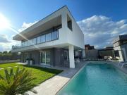 Villa in vendita a Caronno Pertusella VA