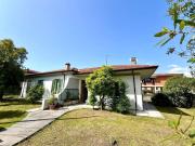 Villa in vendita a Carrara MS