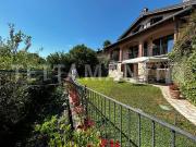 Villa in vendita a Casnate con Bernate CO