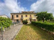 Villa in vendita a Castel San Giovanni PC