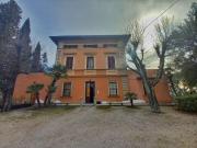 Villa in vendita a Castelfiorentino in Da ristrutturare...