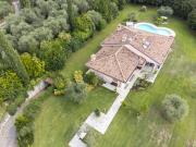 Villa in Vendita a Castelnuovo del Garda