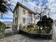 Villa in vendita a Castelnuovo Di Garfagnana