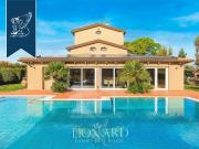 Villa in vendita a Cecina