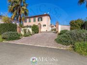 Villa in vendita a Cecina