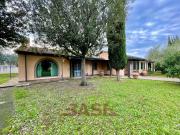 Villa in vendita a Cecina