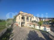 Villa in vendita a Cellole
