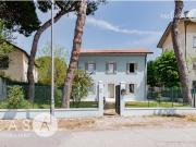 Villa in vendita a Cesenatico