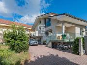 Villa in vendita a Cesenatico, Villamarina