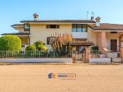 Villa in vendita a Cherasco CN