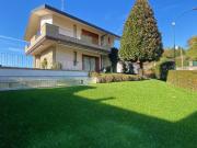 Villa in vendita a Cisano Bergamasco BG