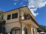 Villa in vendita a Cogorno GE