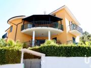 Villa in vendita a Colonnella TE