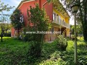 Villa in vendita a Curtatone MN