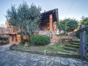 Villa in vendita a Daverio