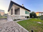 Villa in vendita a Desenzano del Garda BS Villa in vendita a Desenzano del Garda BS