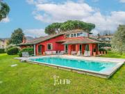 Villa in vendita a Dormelletto NO