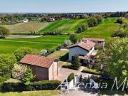 Villa in vendita a Dozza BO