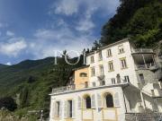 Villa in vendita a Faggeto Lario CO