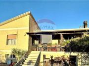 Casa indipendente in vendita a Foligno
