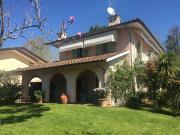 Villa in vendita a Forte Dei Marmi