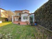 Villa in vendita a Forte Dei Marmi