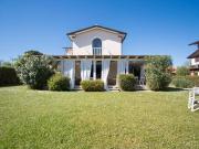 Villa plurifamiliare in vendita a Forte Dei Marmi