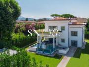 Villa in vendita a Forte Dei Marmi
