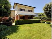 Villa in vendita a Forte Dei Marmi