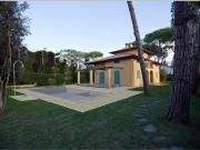 Villa in vendita a Forte Dei Marmi
