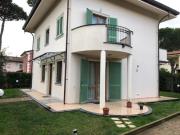 Villa in vendita a Forte Dei Marmi