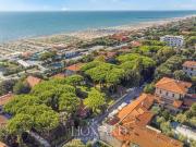 Villa in vendita a Forte dei Marmi LU