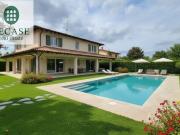 Villa in vendita a Forte dei Marmi LU