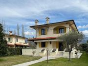 Villa in vendita a Forte dei Marmi LU