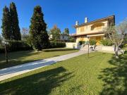Villa in vendita a Forte dei Marmi LU