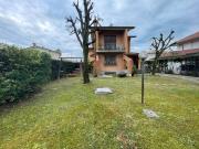 Villa in vendita a Forte dei Marmi LU