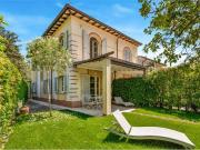 Villa in vendita a Forte dei Marmi LU