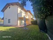Villa in vendita a Forte dei Marmi LU