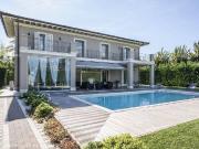 Villa in vendita a Forte dei Marmi LU