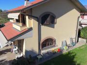 Villa bifamiliare in vendita a Galbiate