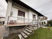 Villa in vendita a Gavirate VA